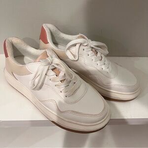 Women's Sneakers Sz 6